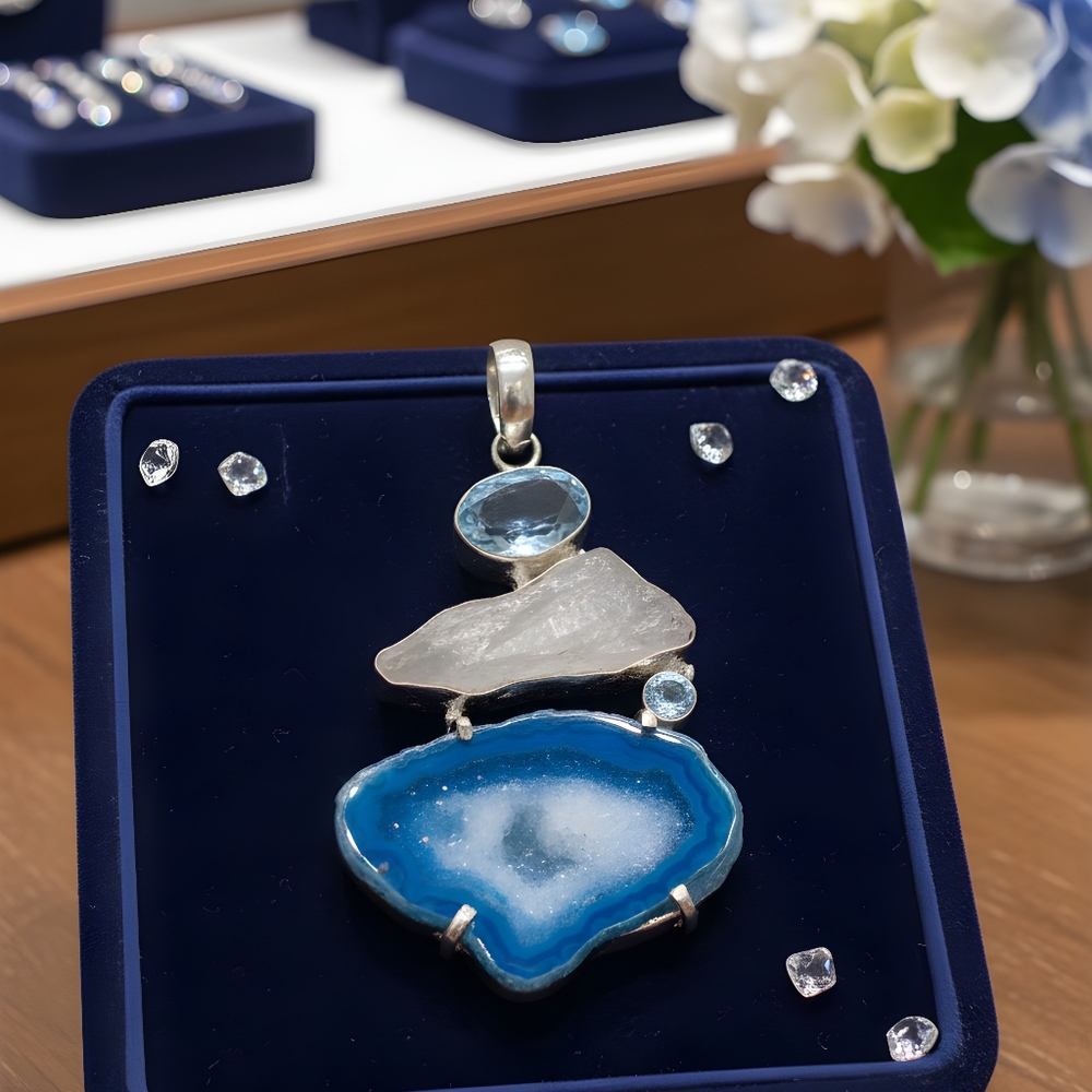 Sterling Silver 925 Pendant With Semiprecious Stones. - Picture 2 of 2